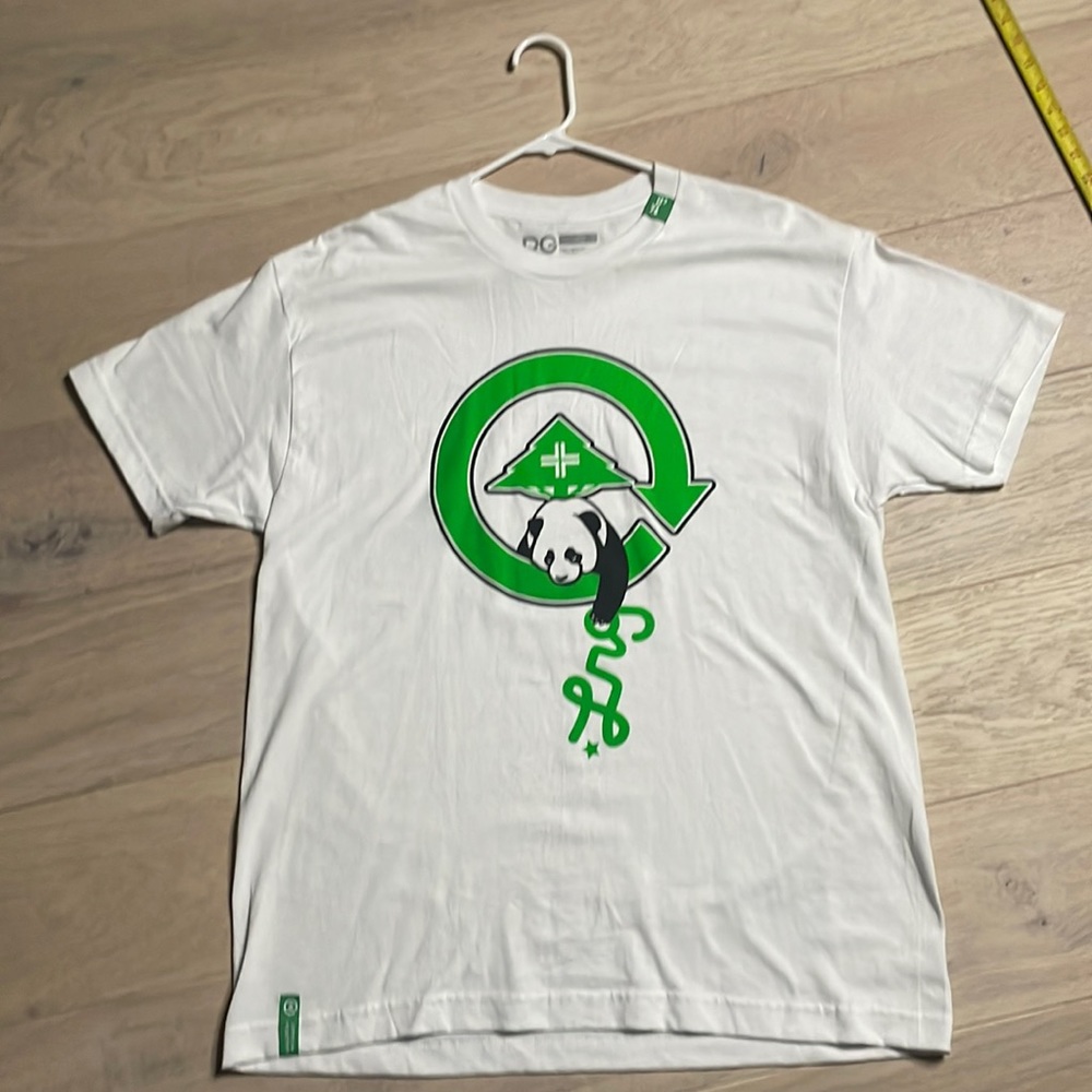 LRG T shirt